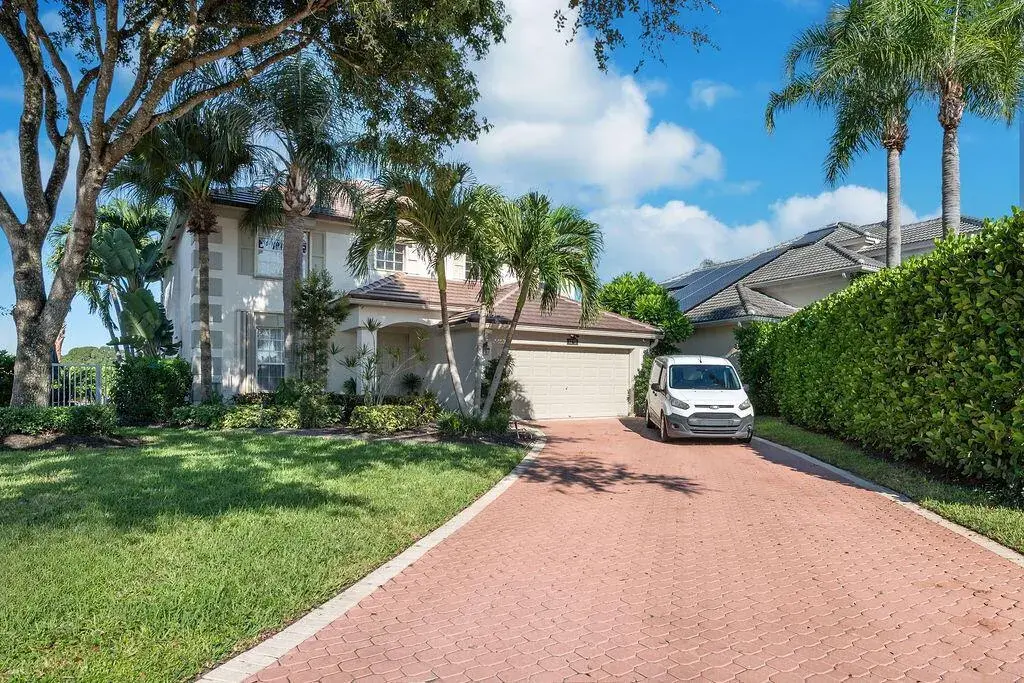 1233 Avondale Lane, West Palm Beach FL 33409
