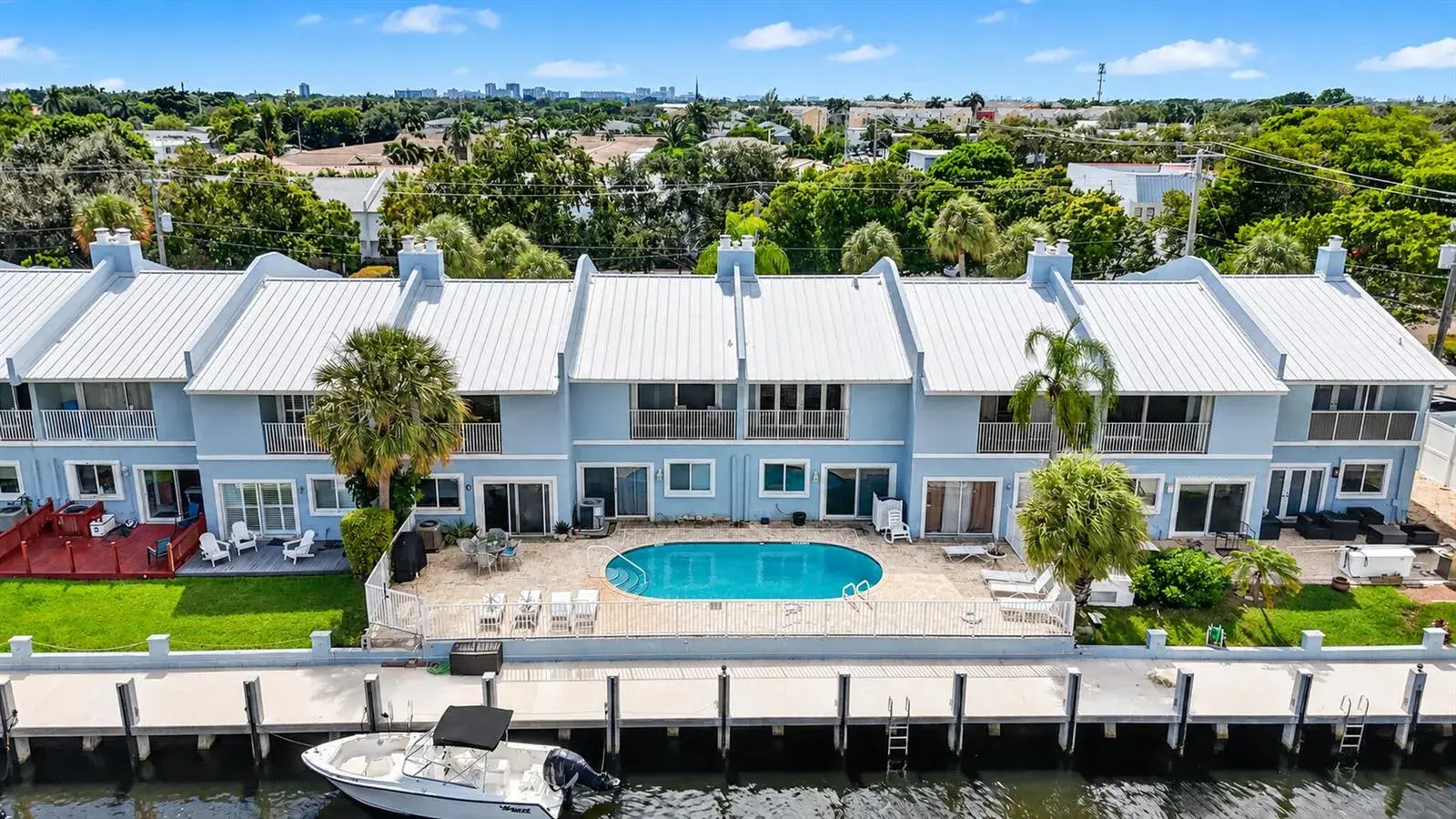 2 bedroom 2 bath Residential for sale at 2107 NE 44th Street, Lighthouse Point FL 33064