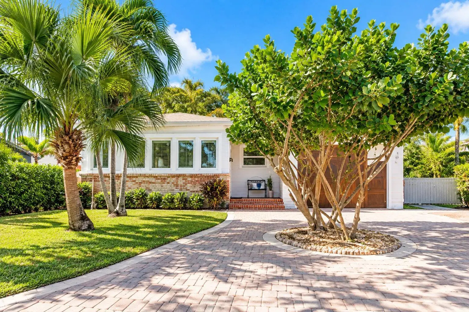 4 bedroom 3 bath Residential for sale at 421 N Ocean Breeze, FL 33460