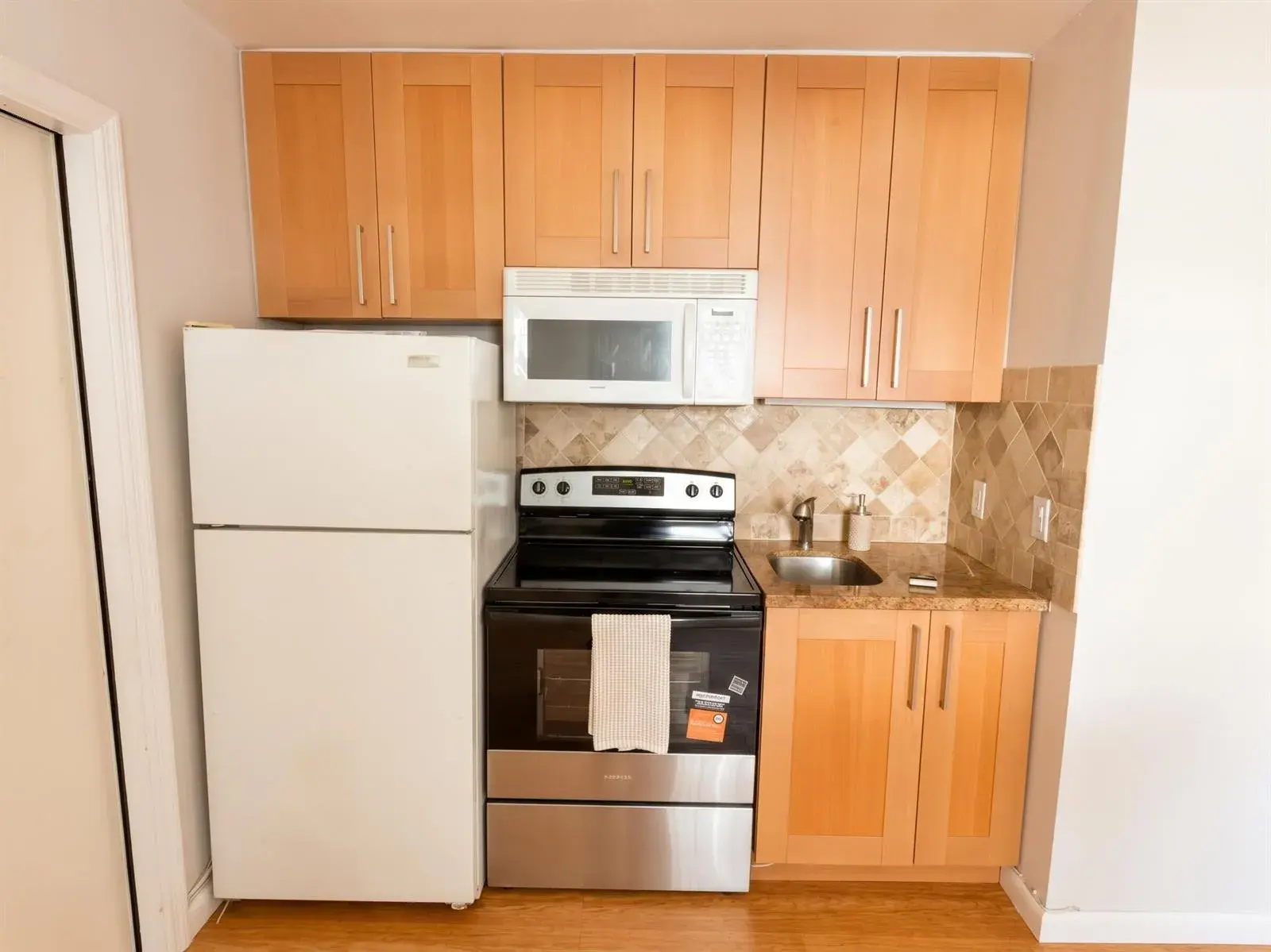 1 bath Residential Lease for rent at 713 SE 18th Street # 5, Fort Lauderdale FL 33316