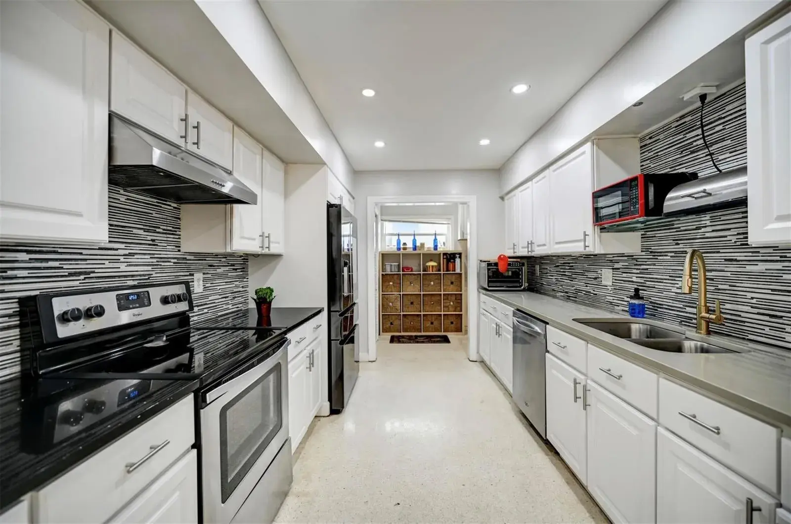 3325 MCKINLEY Street # 3325, Hollywood FL 33021