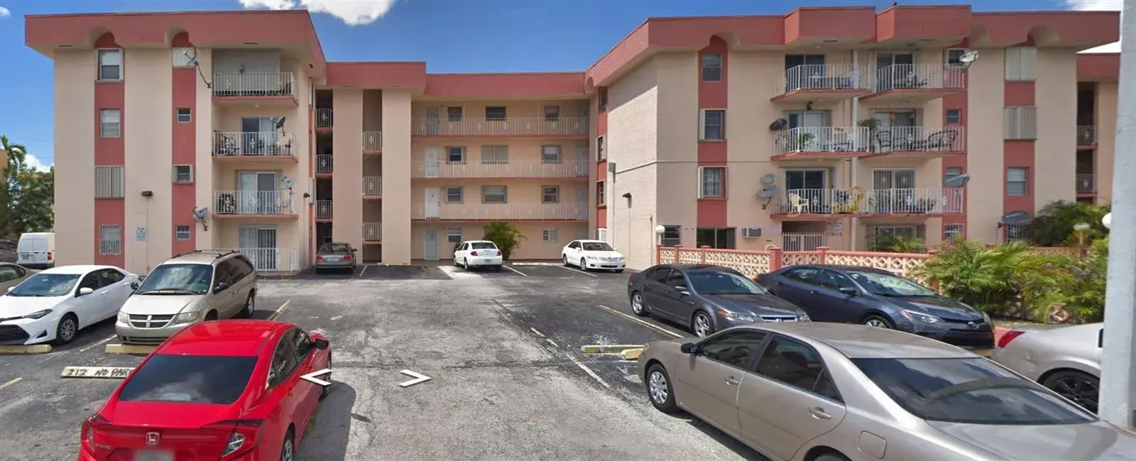 1 bedroom 1 bath Residential for sale at 6820 W Flagler Street # 308, Miami FL 33144