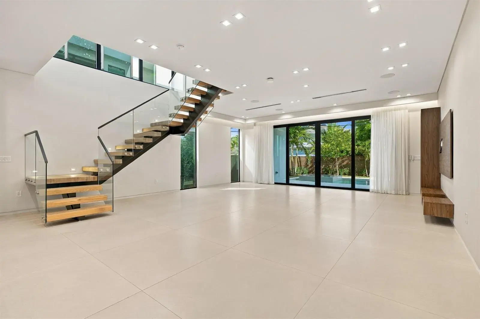 1015 NE 3rd Street, Fort Lauderdale FL 33301