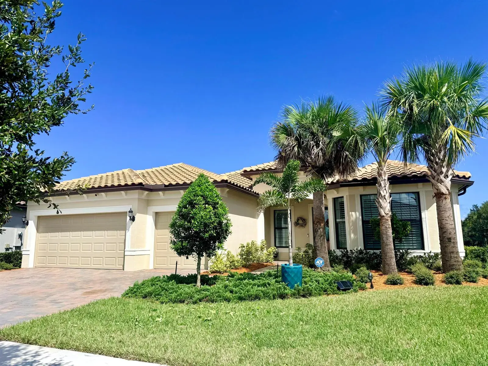 3 bedroom 3 bath Residential for sale at 3798 WHITE ALDER Way, Vero Beach FL 32967