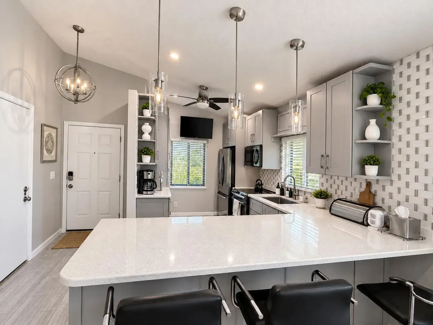 8057 SPRINGTREE Road, Boca Raton FL 33496