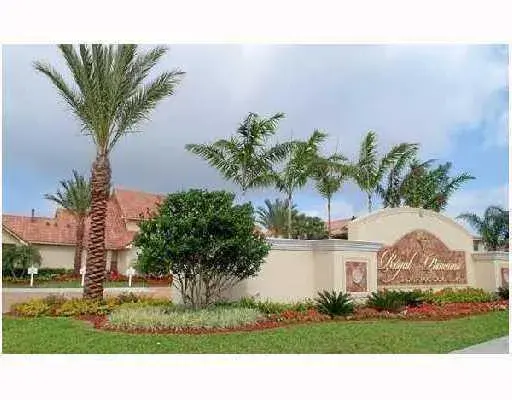 2 bedroom 2 bath Residential for sale at 1283 SW 46th Avenue, Pompano Beach FL 33069