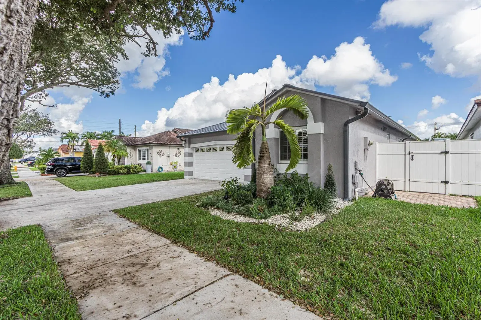7461 NW 167th Terrace, Hialeah FL 33015
