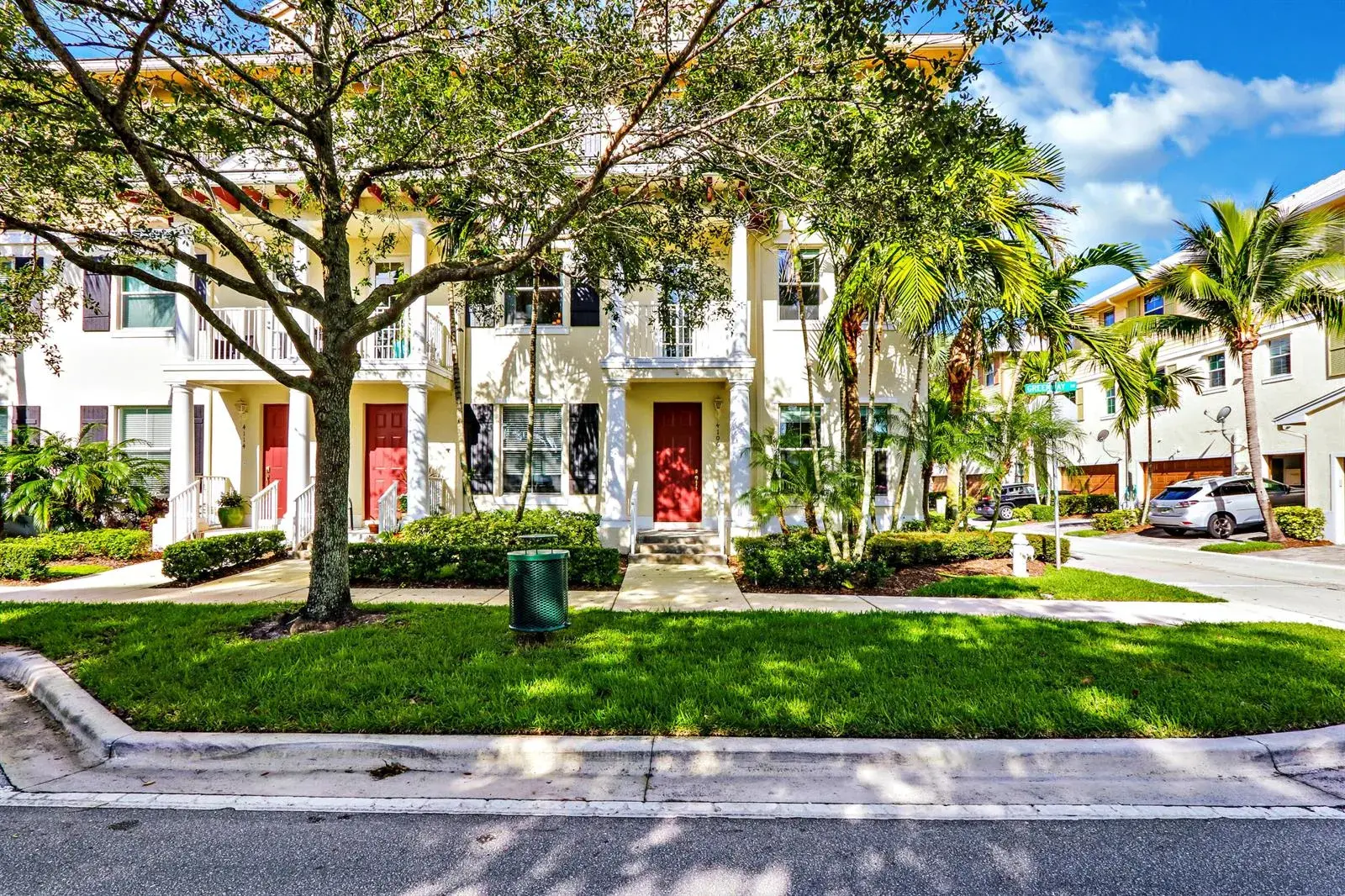3 bedroom 3 bath Residential for sale at 4106 Greenway Drive, Jupiter FL 33458