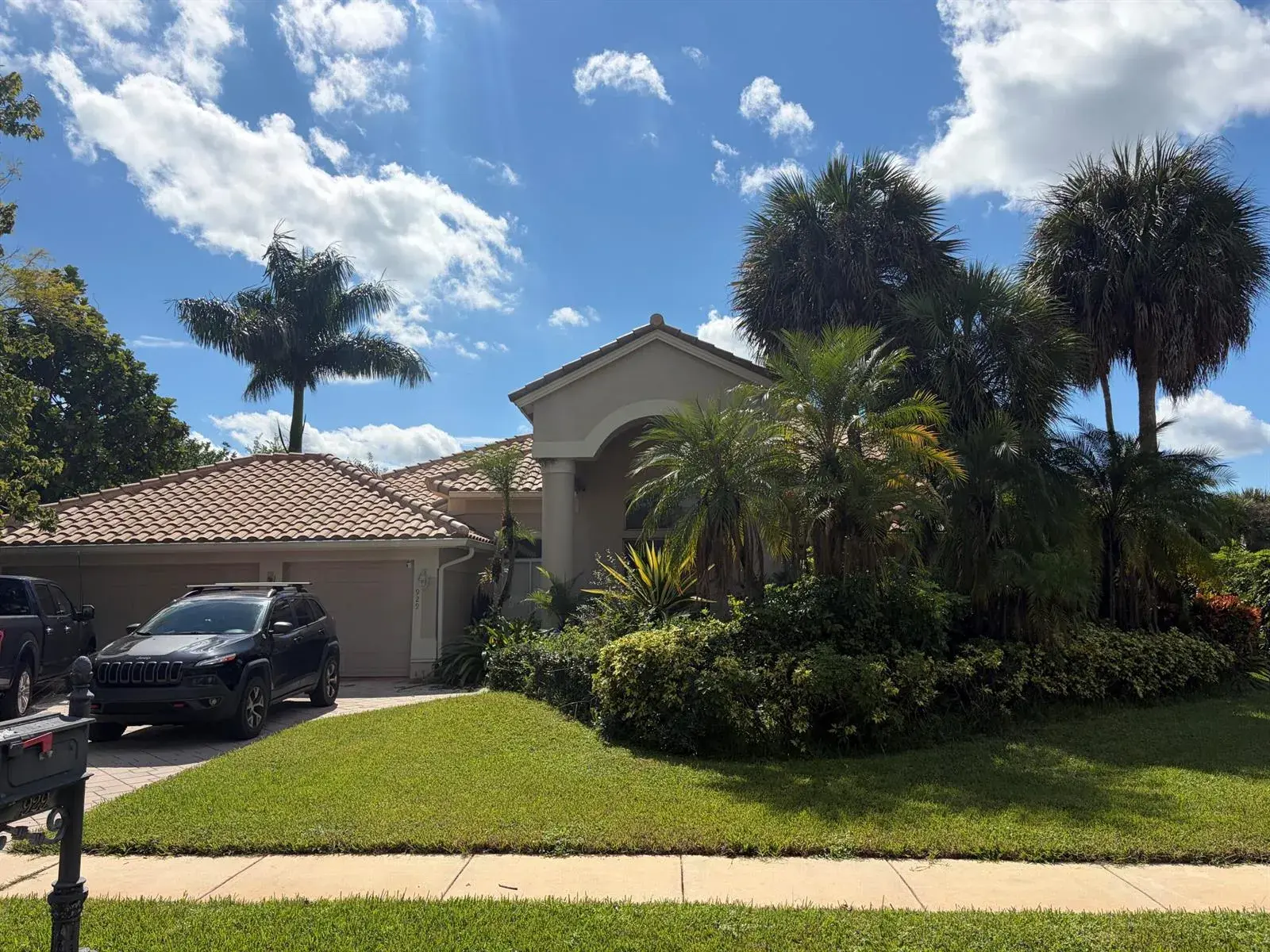 4 bedroom 3 bath Residential for sale at 929 CEDAR COVE Road, Wellington FL 33414