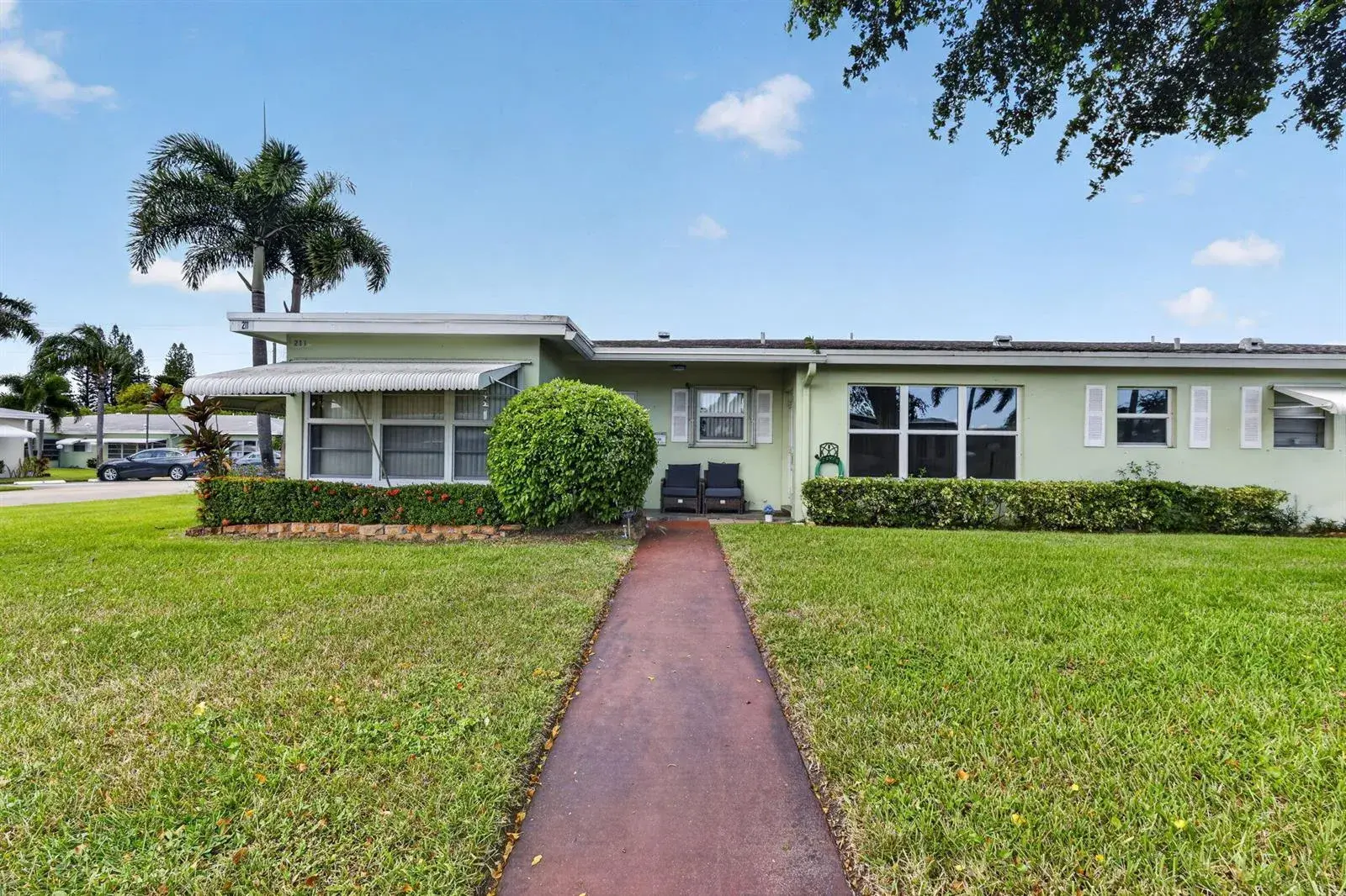 2 bedroom 2 bath Residential for sale at 211 COUNTRY Lane # A, Boynton Beach FL 33435