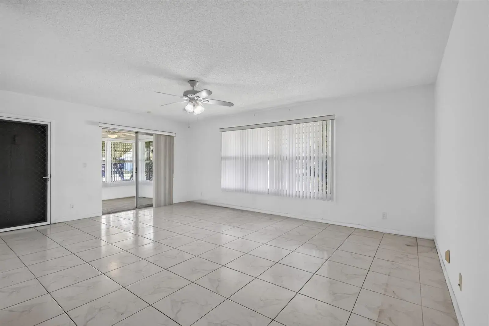211 COUNTRY Lane # A, Boynton Beach FL 33435