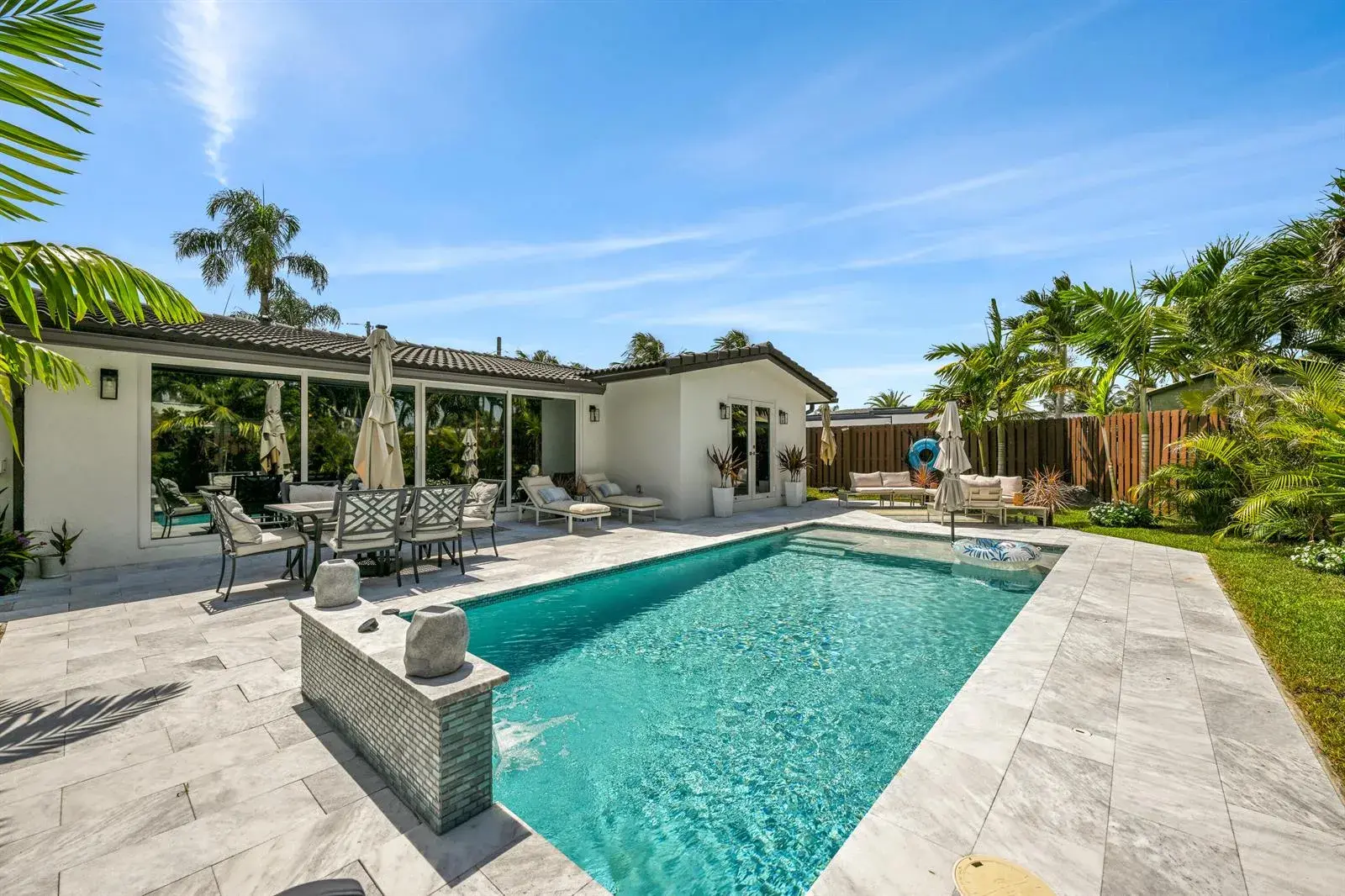 3 bedroom 3 bath Residential for sale at 1011 SE 2ND Avenue, Pompano Beach FL 33060