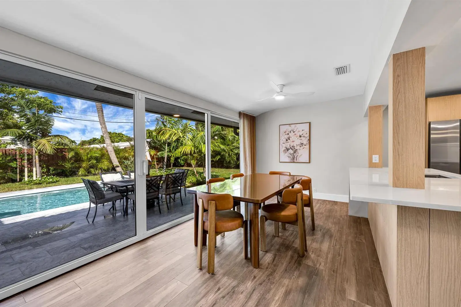 1011 SE 2ND Avenue, Pompano Beach FL 33060