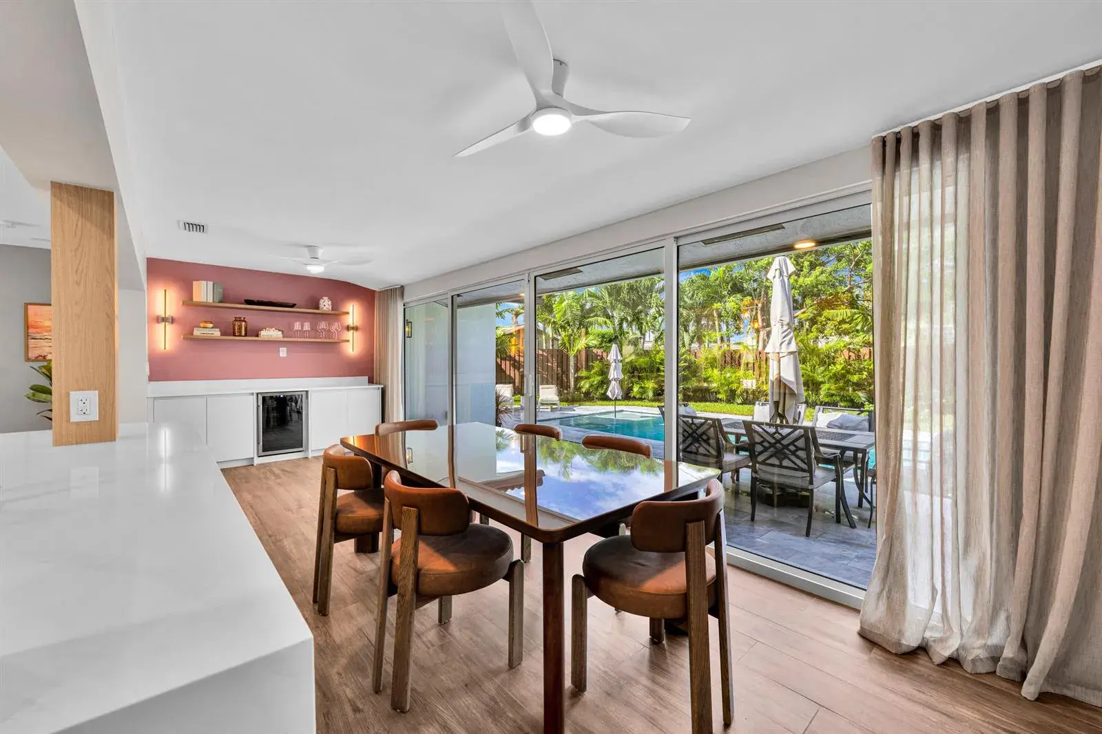 1011 SE 2ND Avenue, Pompano Beach FL 33060