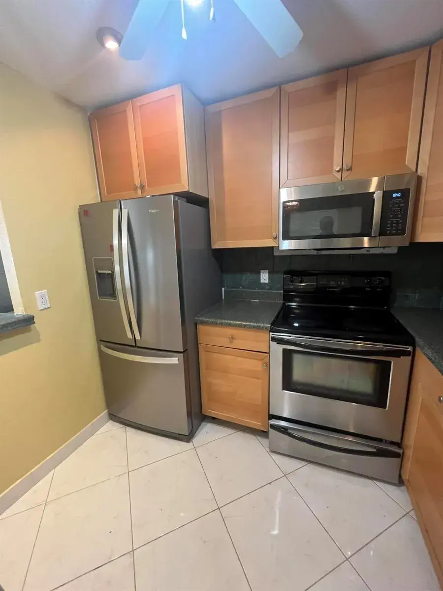 278 SEVILLE L, Delray Beach FL 33446