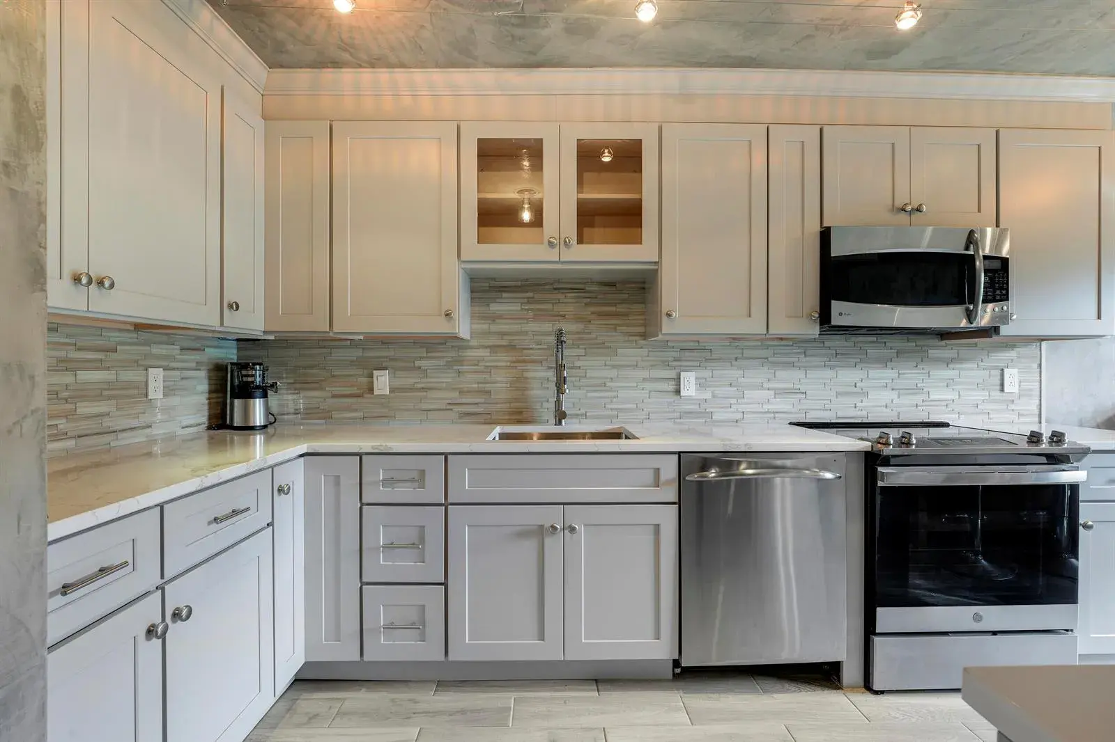2 Southport Lane # D, Boynton Beach FL 33436