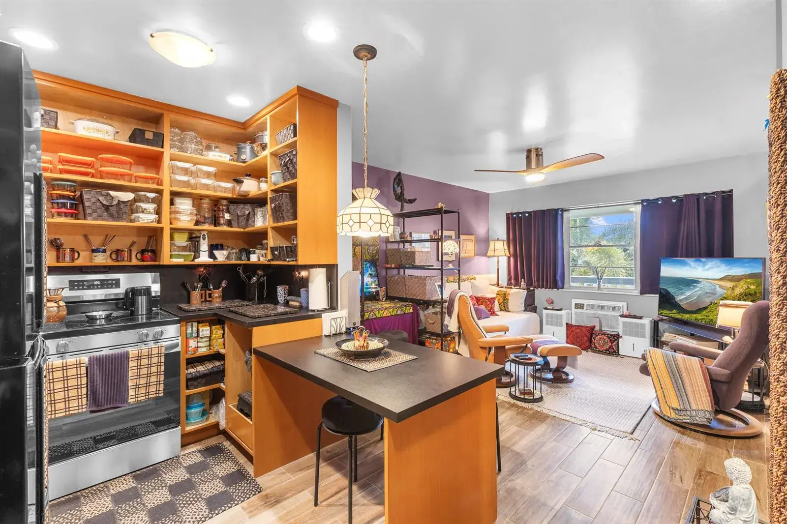 1 bedroom 1 bath Residential for sale at 66 Lyndhurst C, Deerfield Beach FL 33442