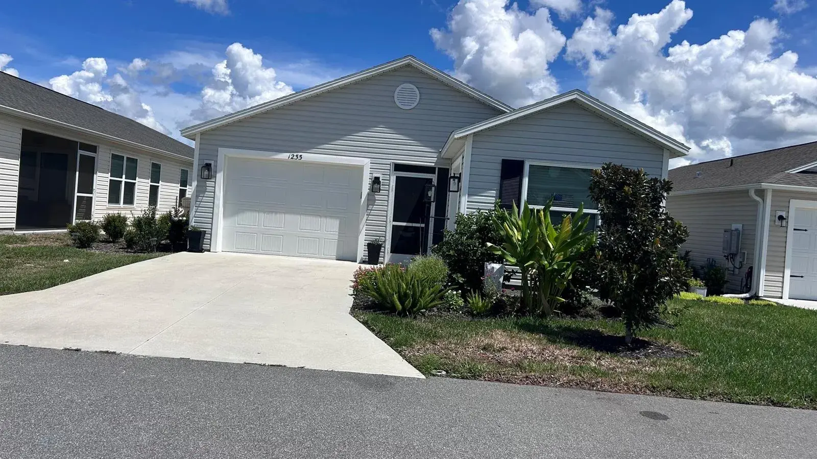 2 bedroom 2 bath Residential for sale at 1233 LACHAPELLE Lane, The Villages FL 34762