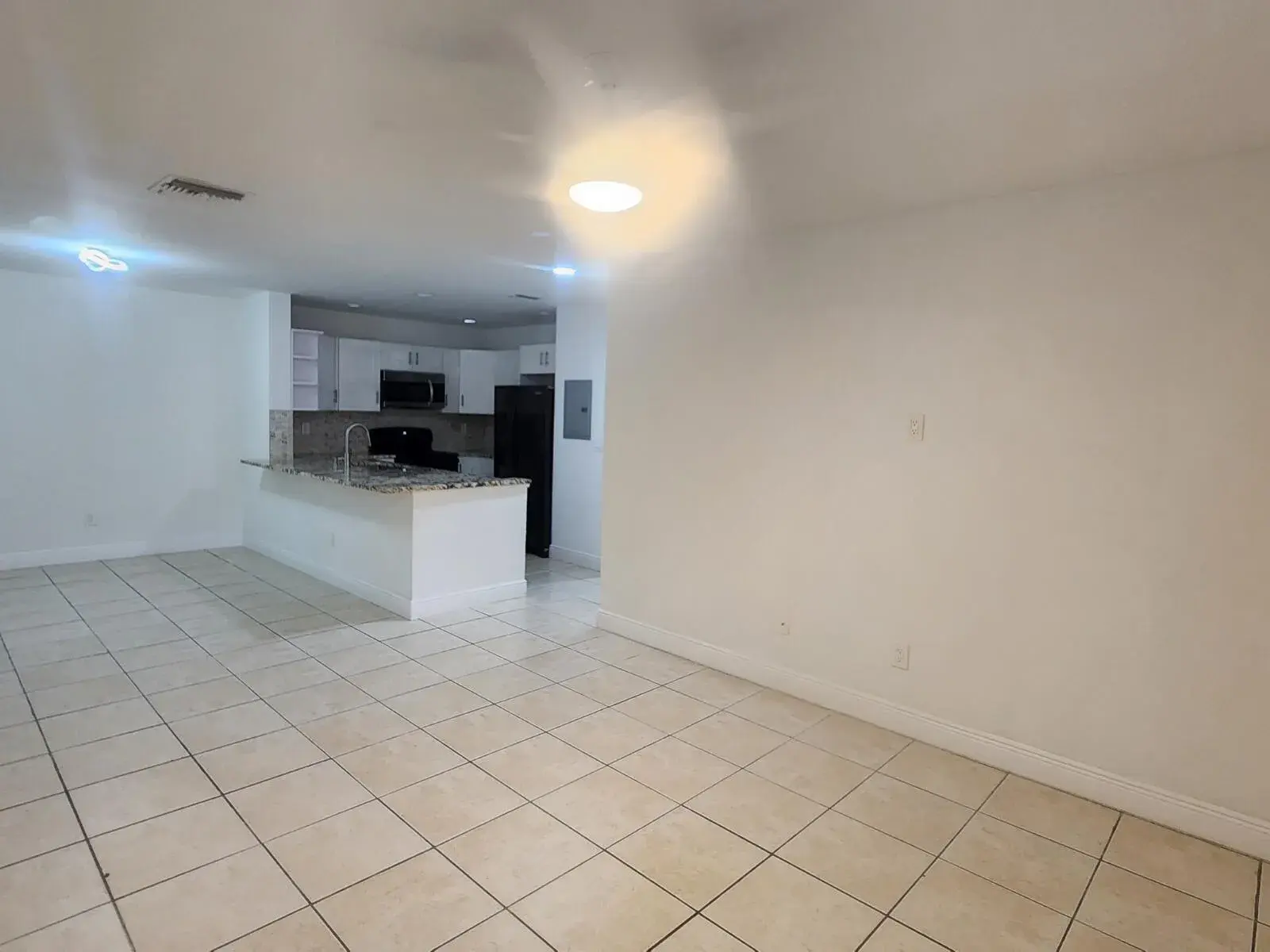 6013 10TH Avenue N # 208, FL 33463