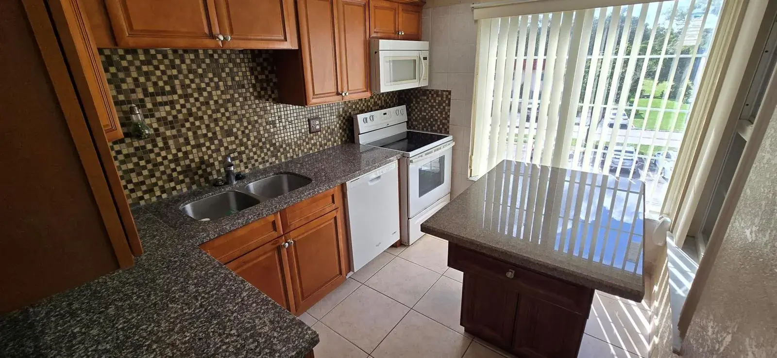 2 bedroom 2 bath Residential for sale at 4154 Inverrary Drive # 302, Lauderhill FL 33319