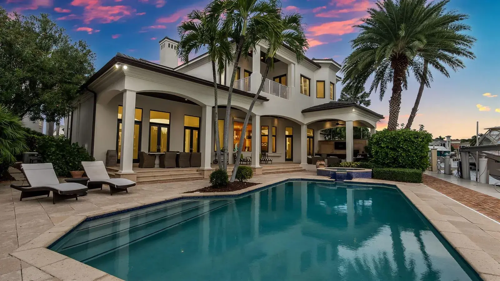 1014 Grand Court, Highland Beach FL 33487