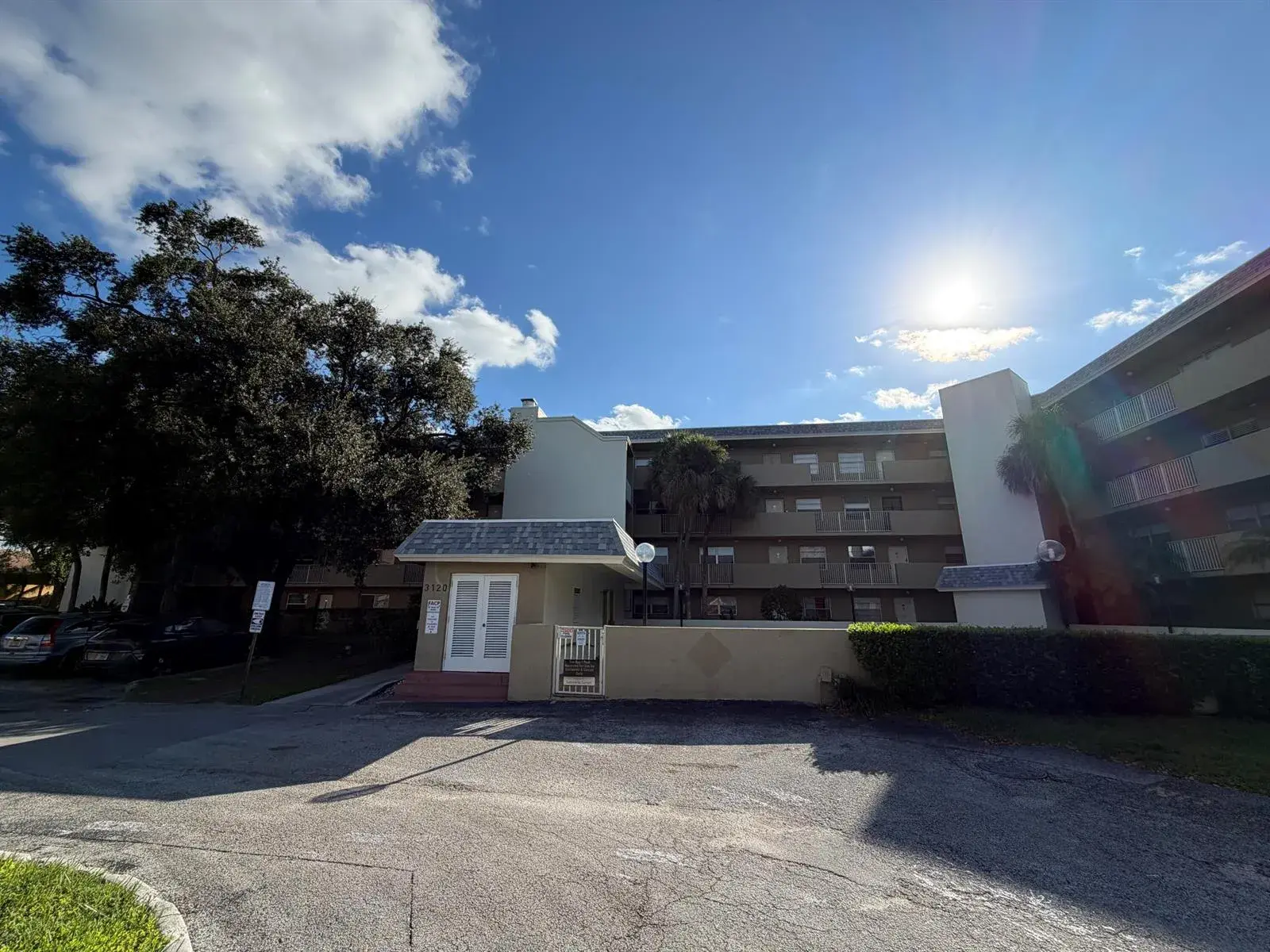 3120 N PINE ISLAND Road # 403, Sunrise FL 33351