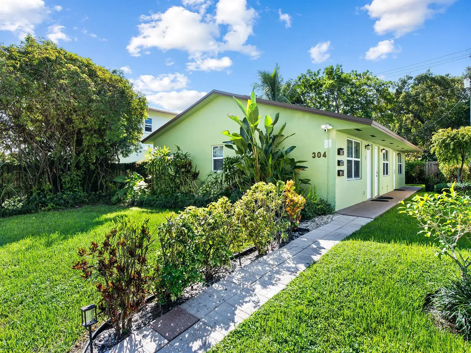 Residential Income for sale at 304 SW 16th Court # 3, Fort Lauderdale FL 33315