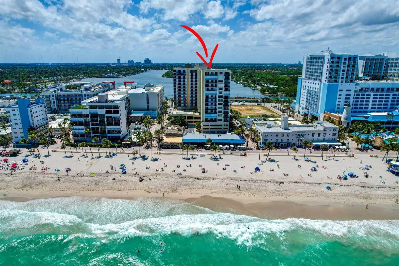 1 bedroom 1 bath Residential for sale at 322 Buchanan Street # 1411, Hollywood FL 33019