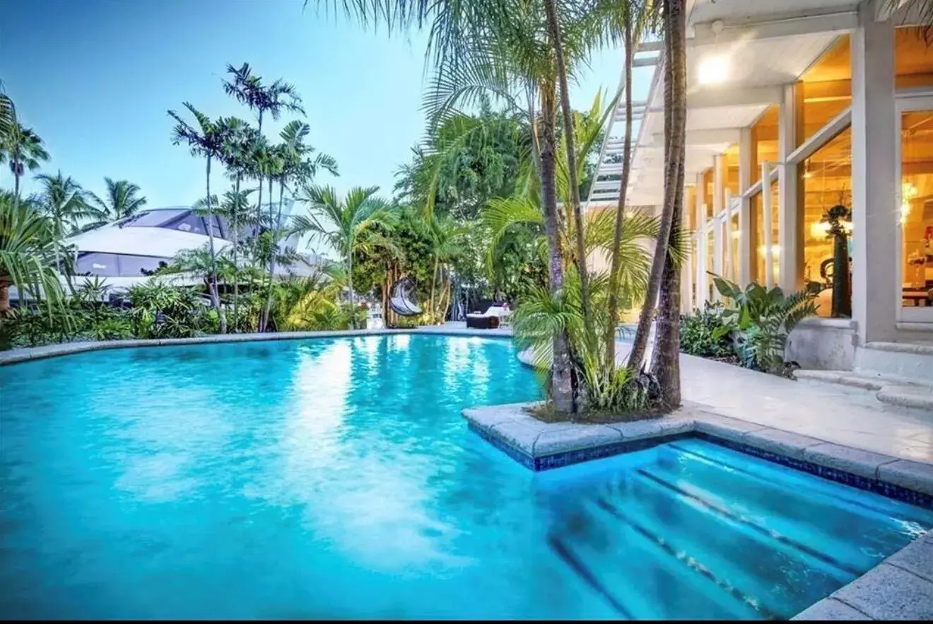 6 bedroom 7 bath Residential for sale at 28 PELICAN Drive, Fort Lauderdale FL 33301