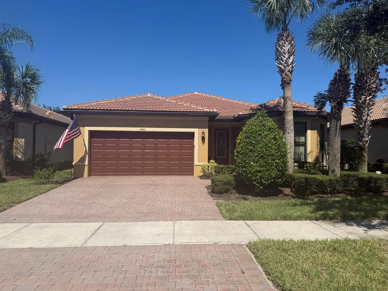 2 bedroom 2 bath Residential for sale at 5401 ANTIGUA Circle, Vero Beach FL 32967