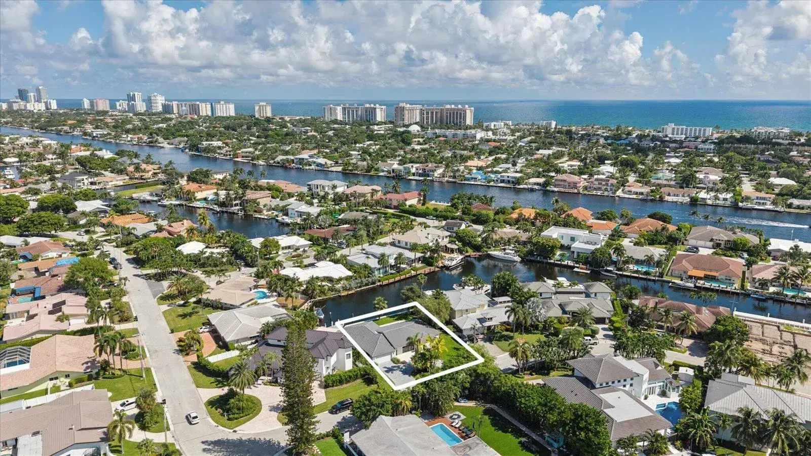 4 bedroom 4 bath Residential for sale at 3111 NE 55th Street, Fort Lauderdale FL 33308