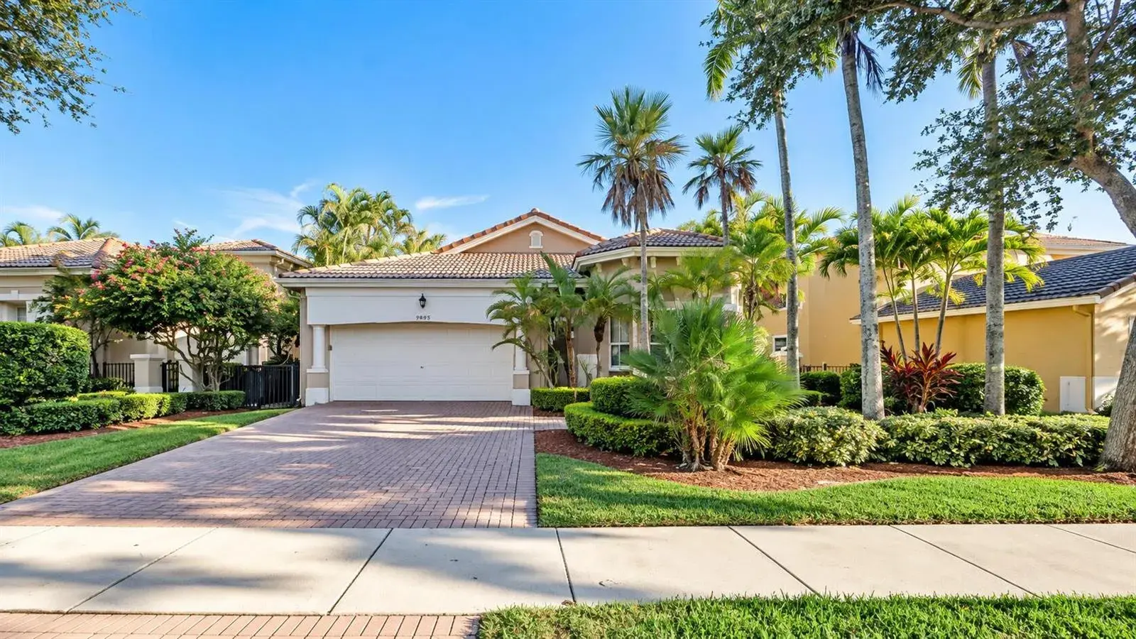 3 bedroom 2 bath Residential for sale at 5839 NW 120th Avenue, Coral Springs FL 33076