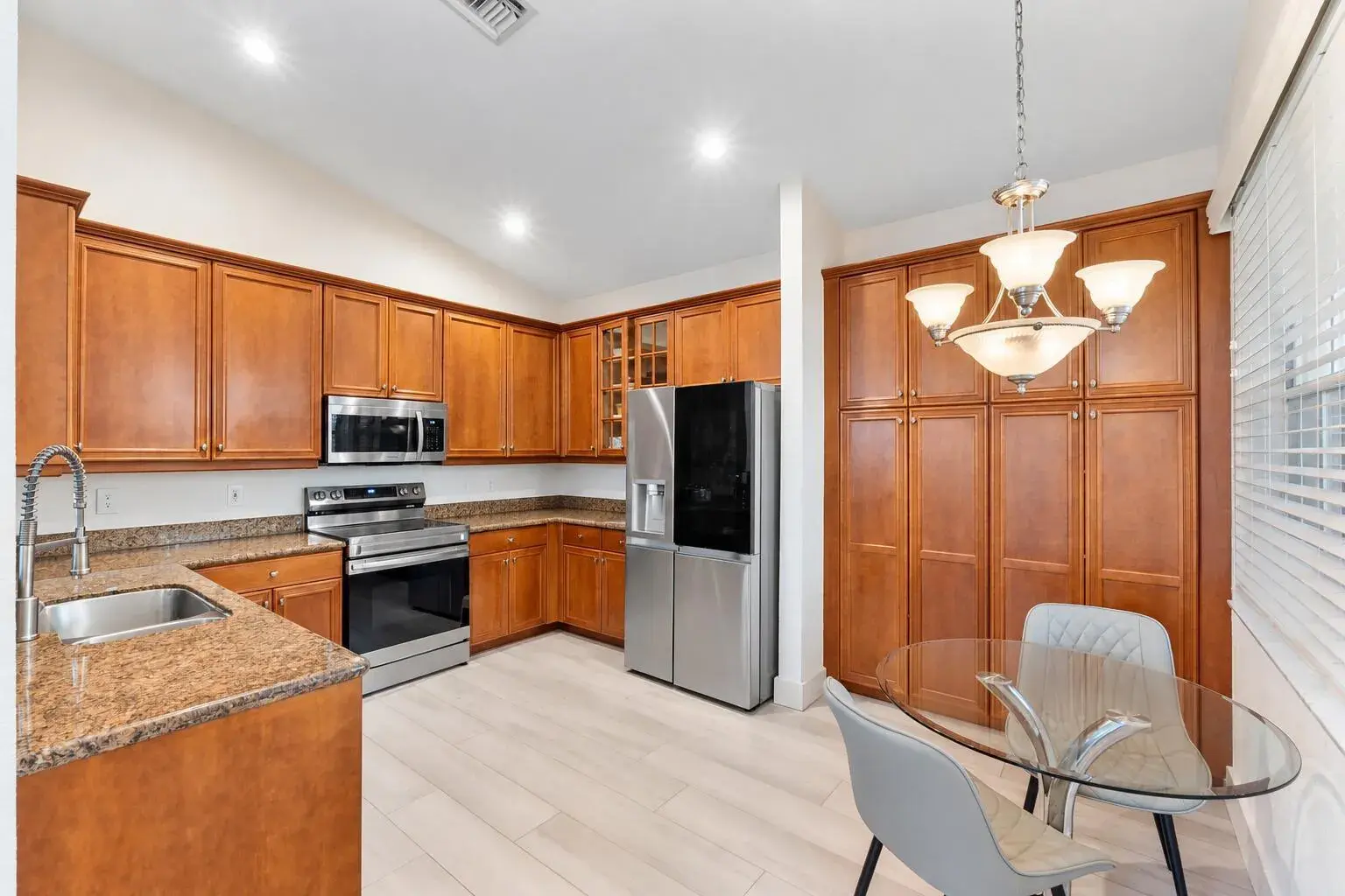 5839 NW 120th Avenue, Coral Springs FL 33076