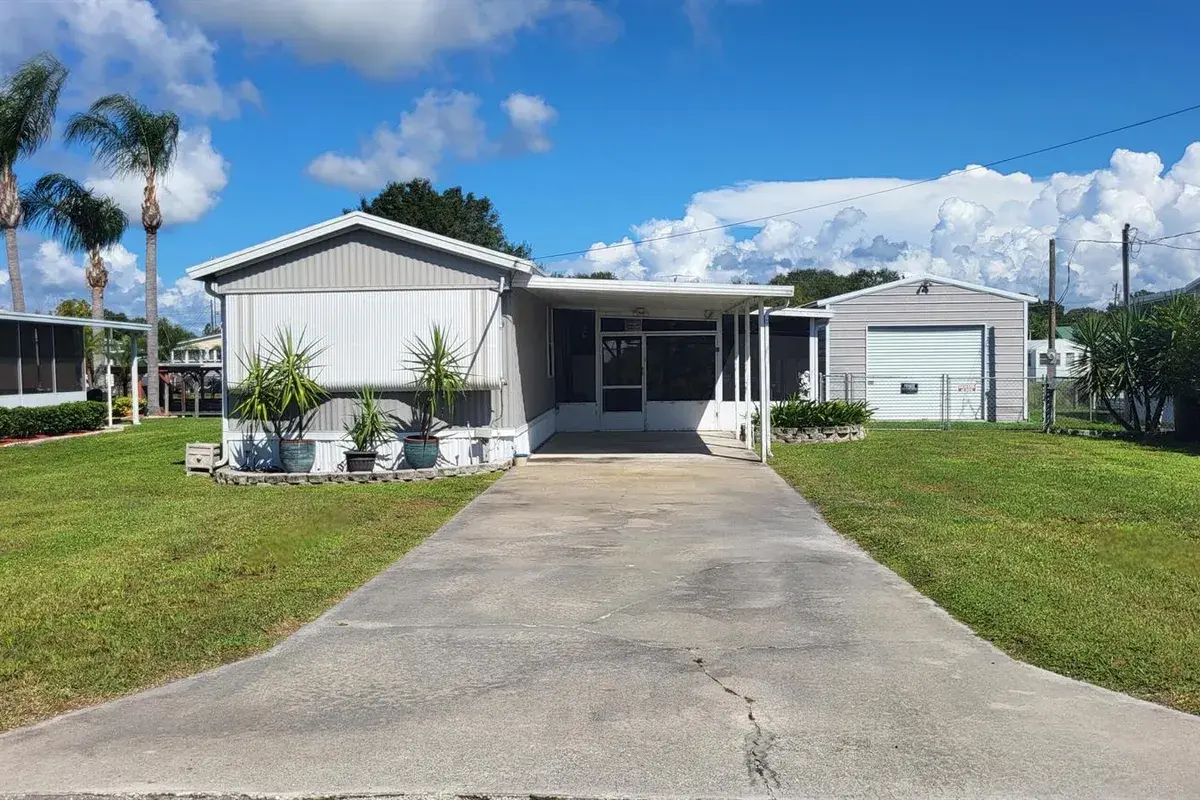 1072 21ST Street, Okeechobee FL 34974