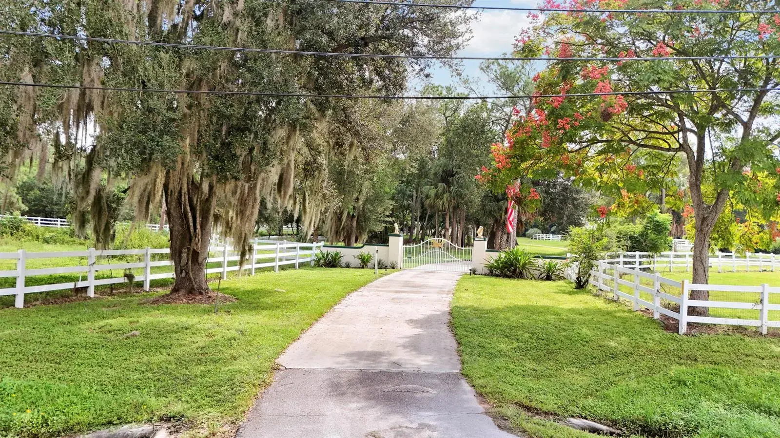 2 bedroom 2 bath Residential for sale at 17058 Alexander Run, Jupiter FL 33478