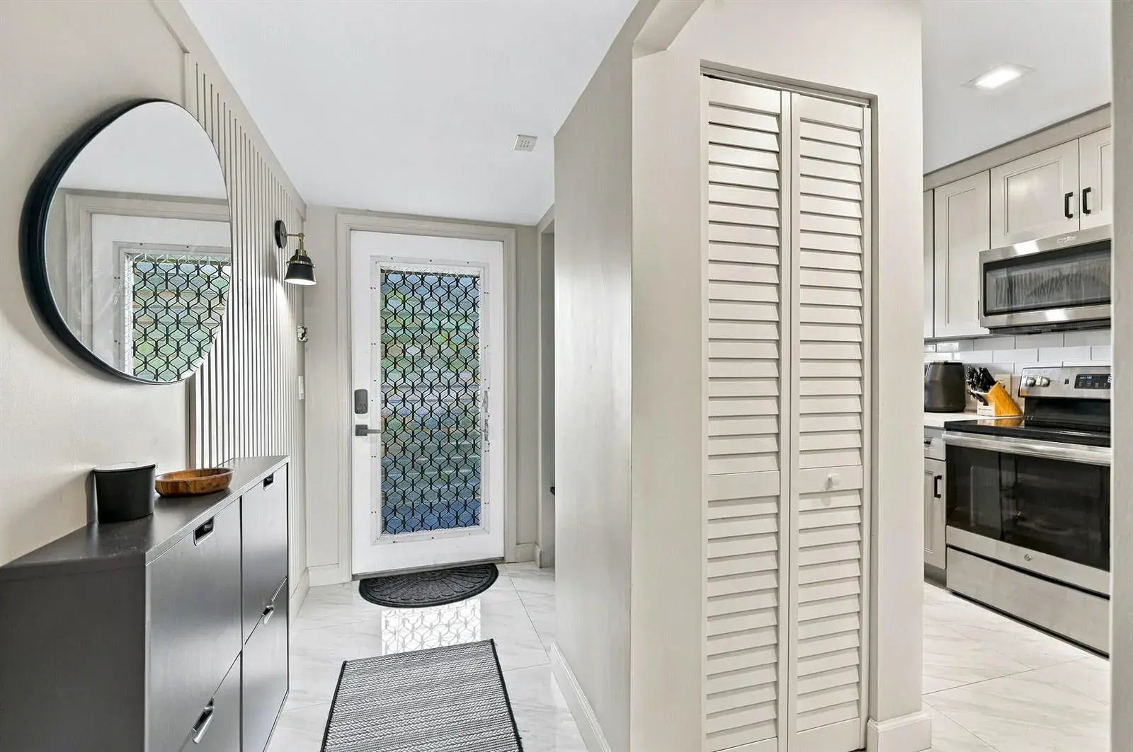 9420 Poinciana Place, Davie FL 33324