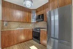 2 bedroom 2 bath Residential for sale at 81 Saxony B # 81, Delray Beach FL 33446
