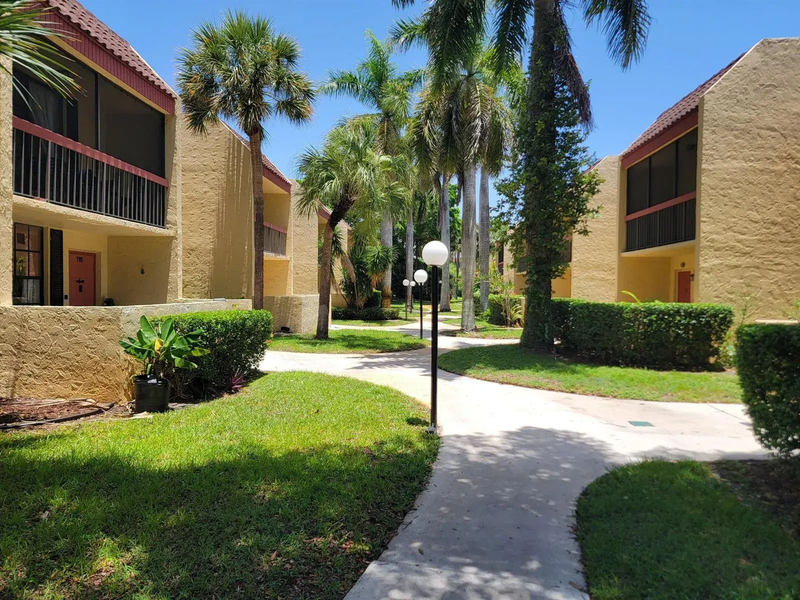 2 bedroom 2 bath Residential for sale at 791 SE 1ST Way # 74, Deerfield Beach FL 33441