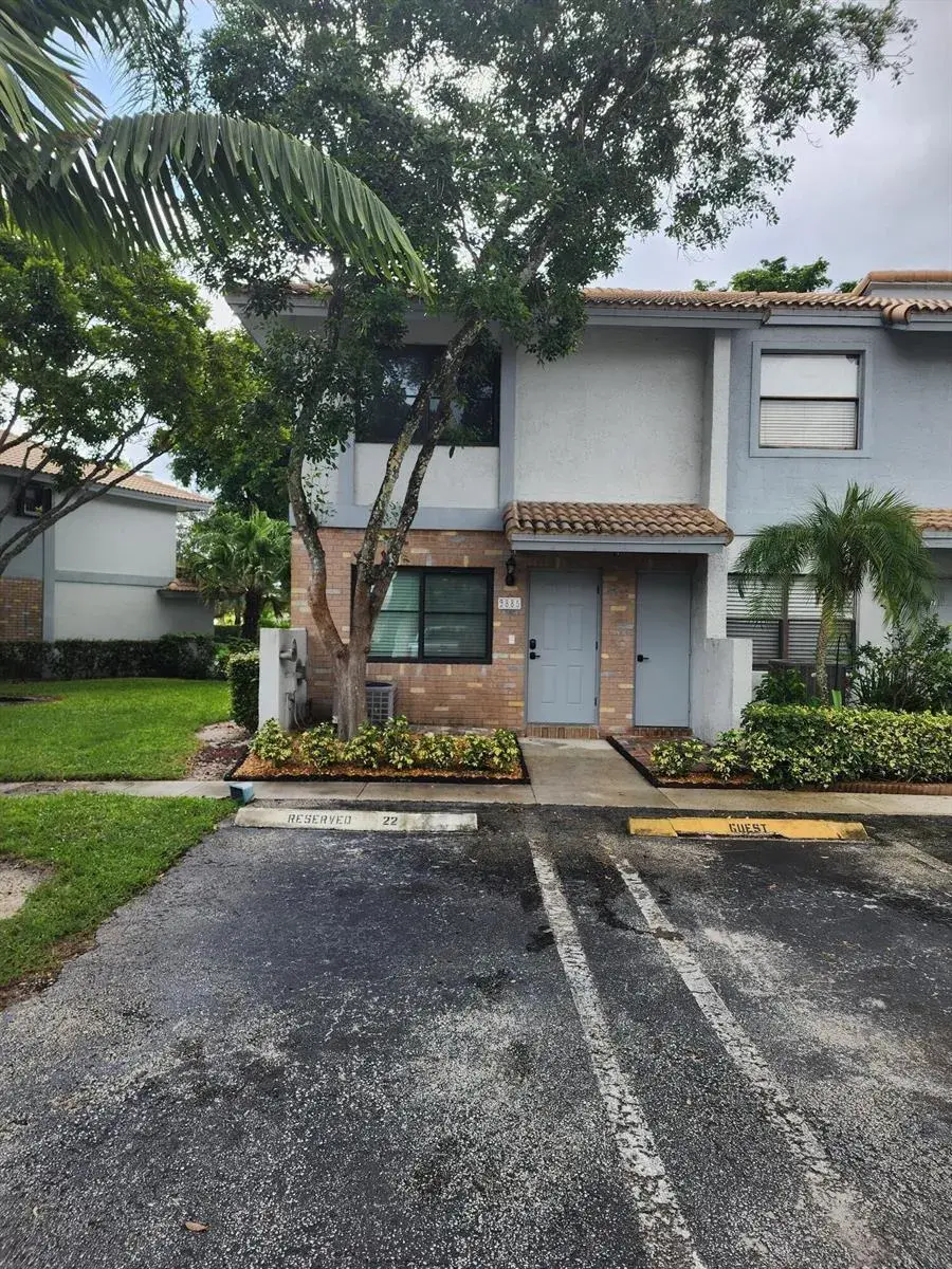 3 bedroom 2 bath Residential for sale at 9885 Riverside Drive, Coral Springs FL 33071