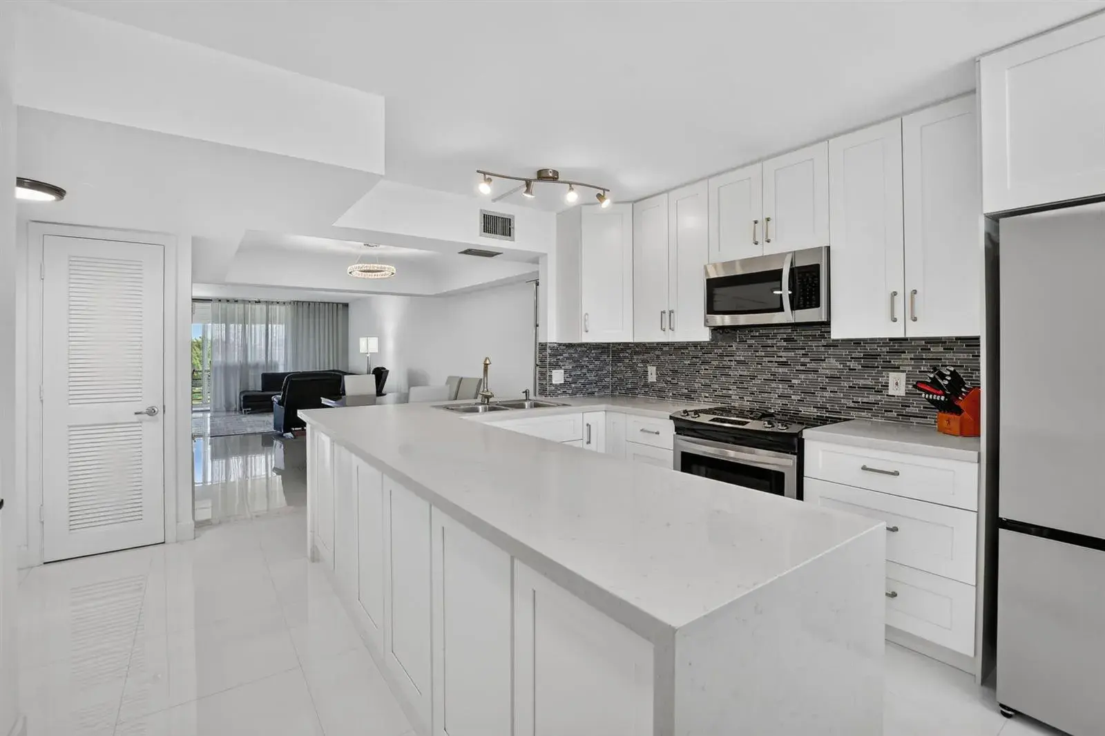 2 bedroom 2 bath Residential for sale at 23099 BARWOOD Lane N # 308, Boca Raton FL 33428