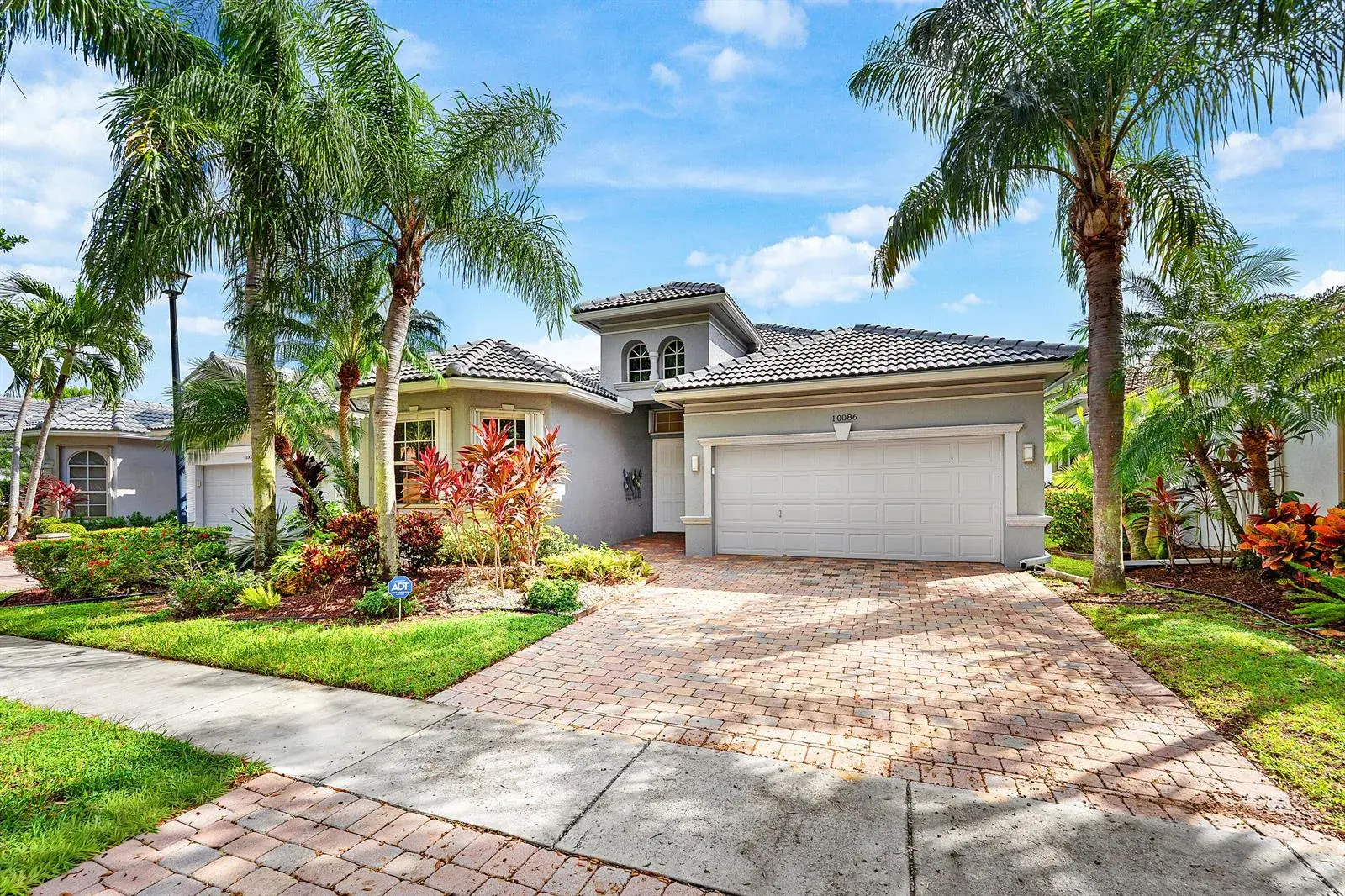 10086 Mizner Falls Way, Boynton Beach FL 33437