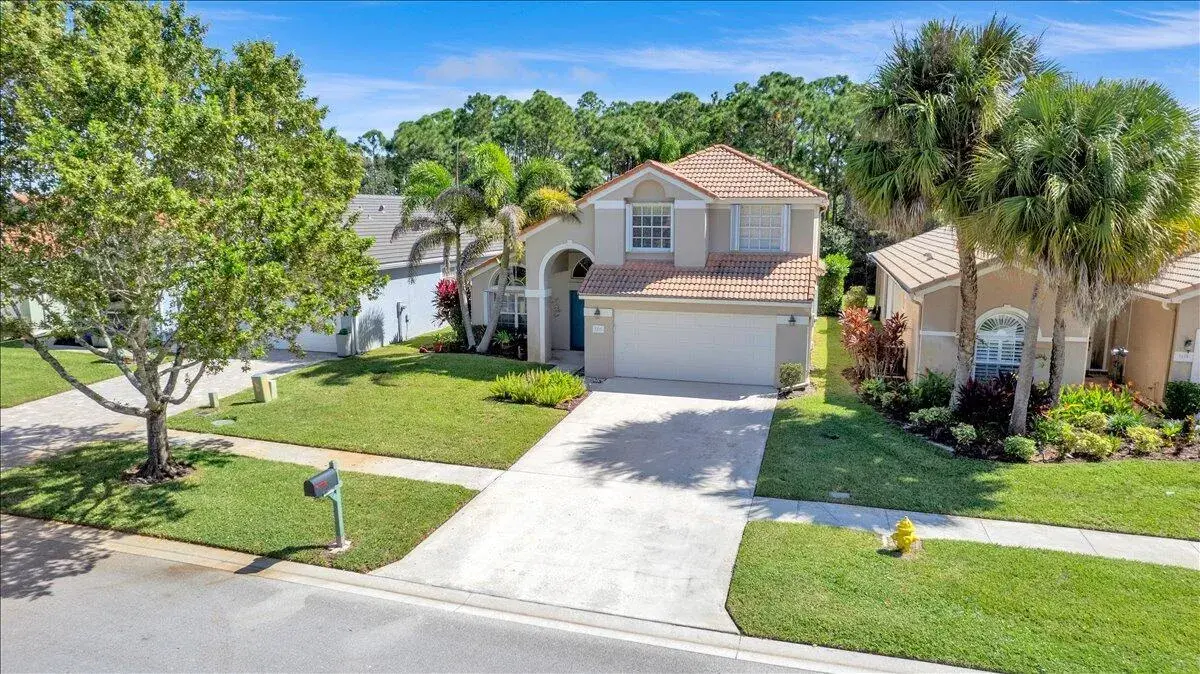 3 bedroom 2 bath Residential for sale at 7119 SE Twin Oaks Circle, Stuart FL 34997