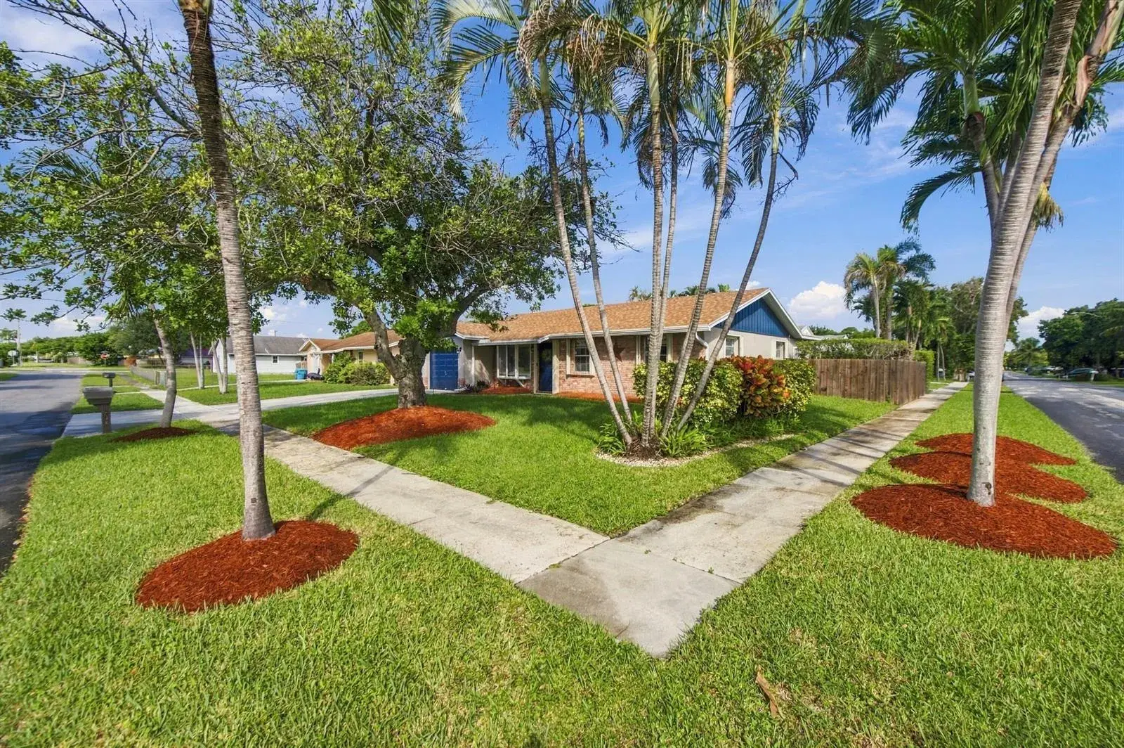 804 NW 10TH Avenue, Boynton Beach FL 33426