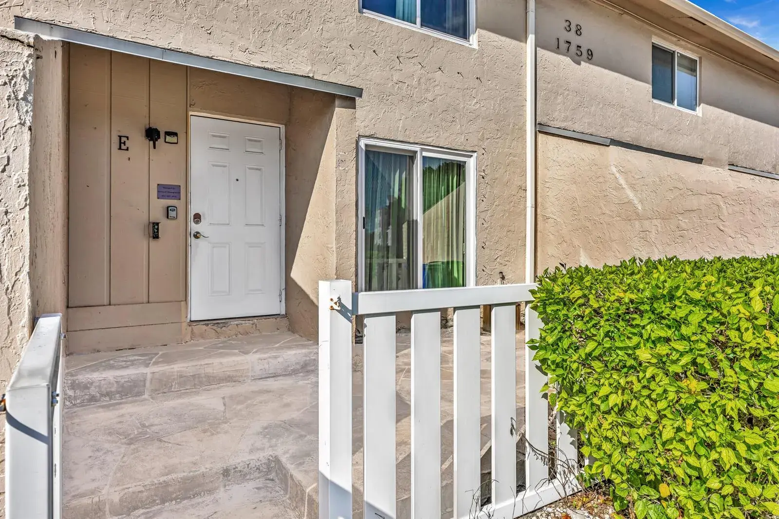 3 bedroom 2 bath Residential for sale at 1759 NW 80TH Avenue, Margate FL 33063