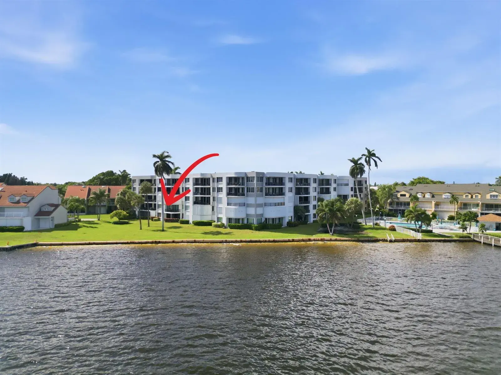 8200 Lakeshore Drive # 2020, Hypoluxo FL 33462