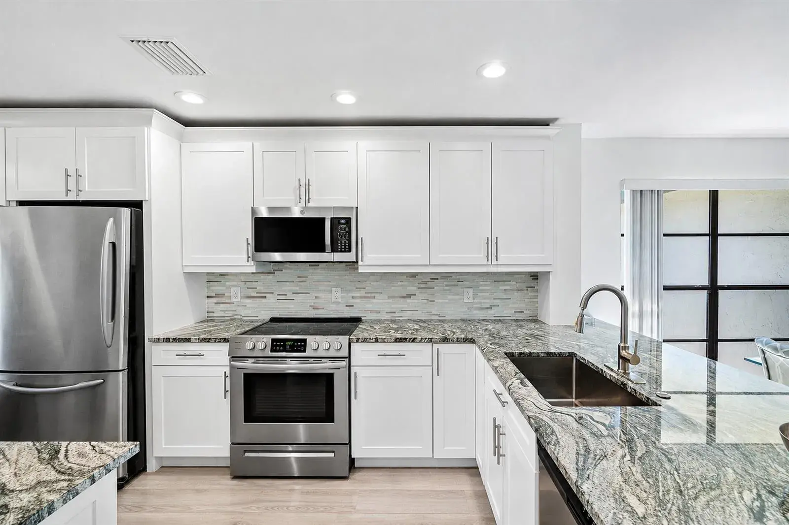 21 Southport Lane # B, Boynton Beach FL 33436