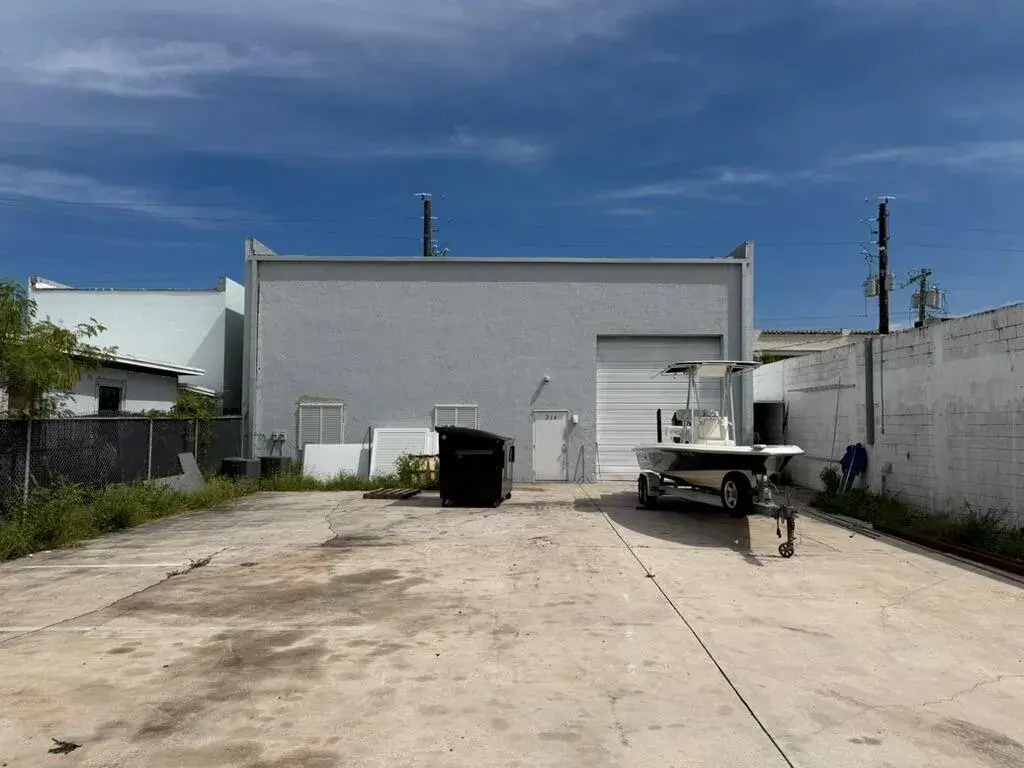 Commercial Sale for sale at 214 S F Street, FL 33460