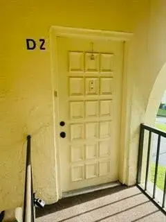 101 LAKE PINE Circle # 2, FL 33463