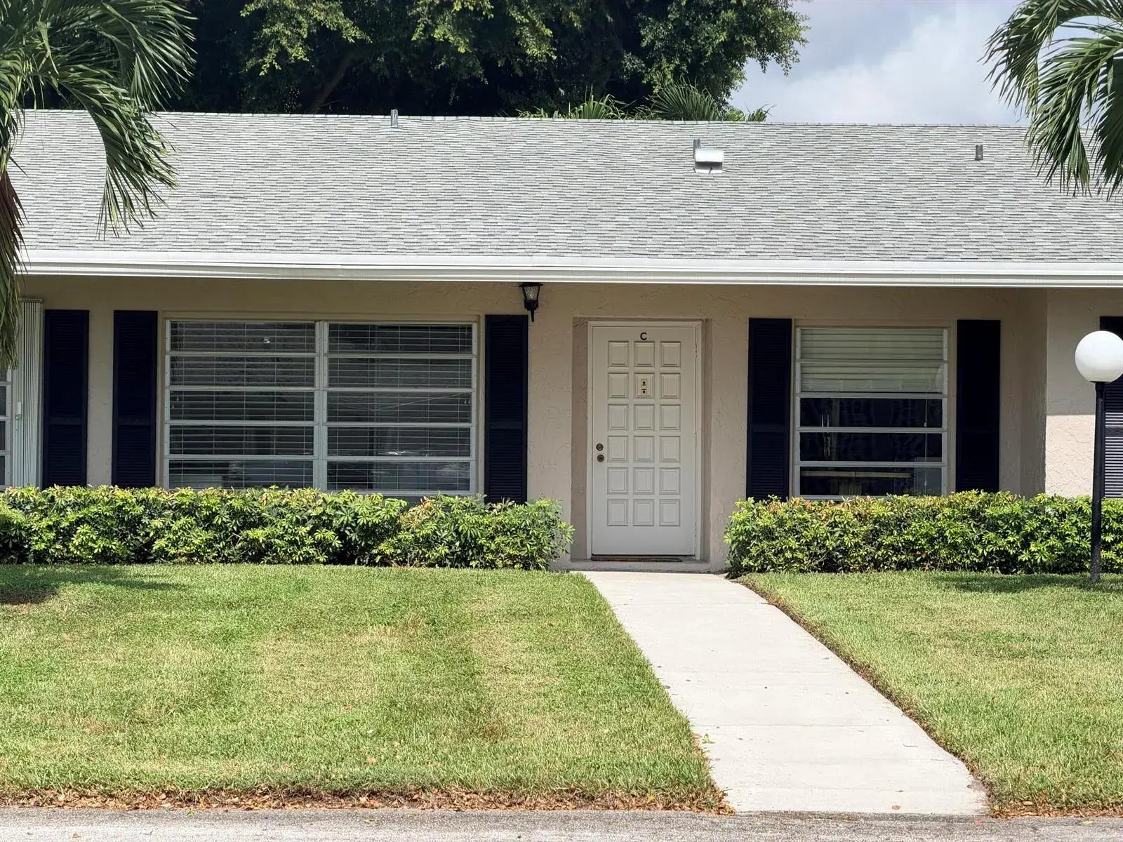 2 bedroom 1 bath Residential for sale at 2521 Juniper Drive # C, Delray Beach FL 33445