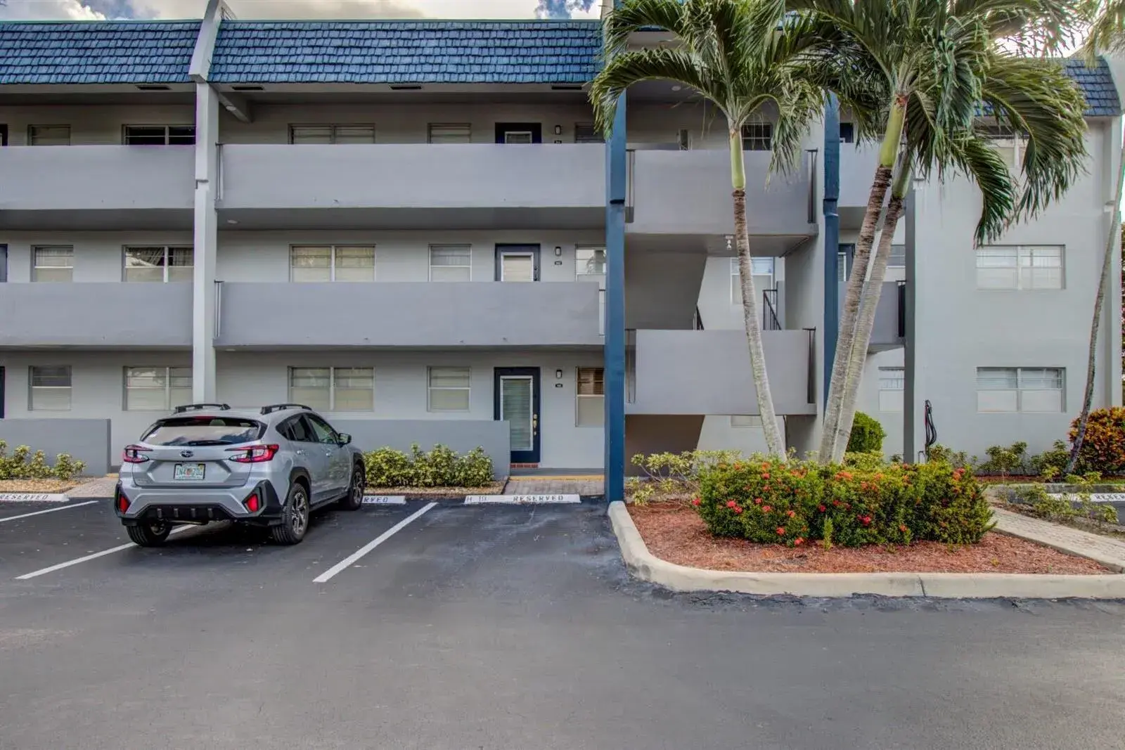 7807 Golf Cir Drive # 202, Margate FL 33063